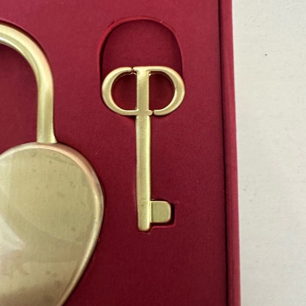 Dior Gold Heart Lock and Key Set - Picture 3 of 8